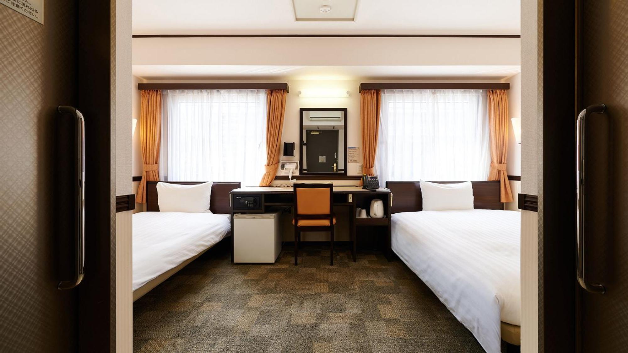 Toyoko Inn Fukuyama-Eki Shinkansen Minami-Guchi Екстер'єр фото